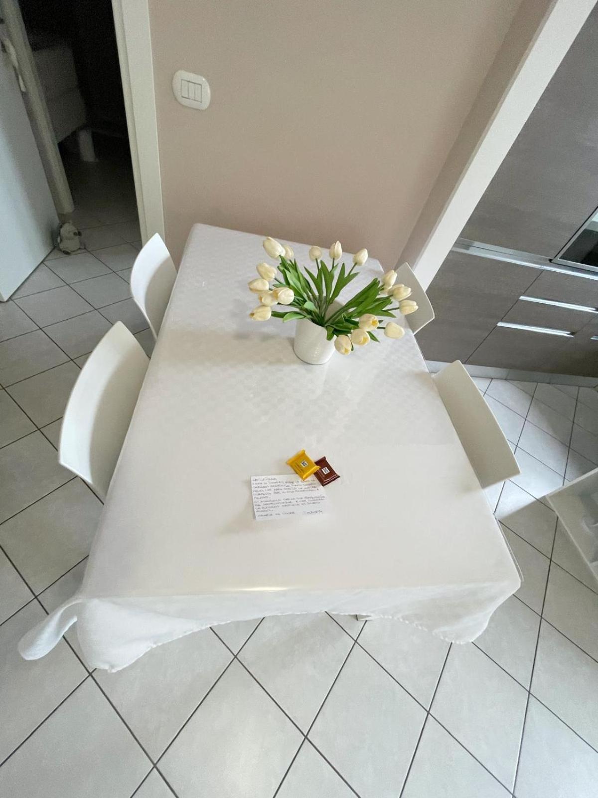 Torakiki'S Home Linate Airport M2 Lambrate Milan Luaran gambar